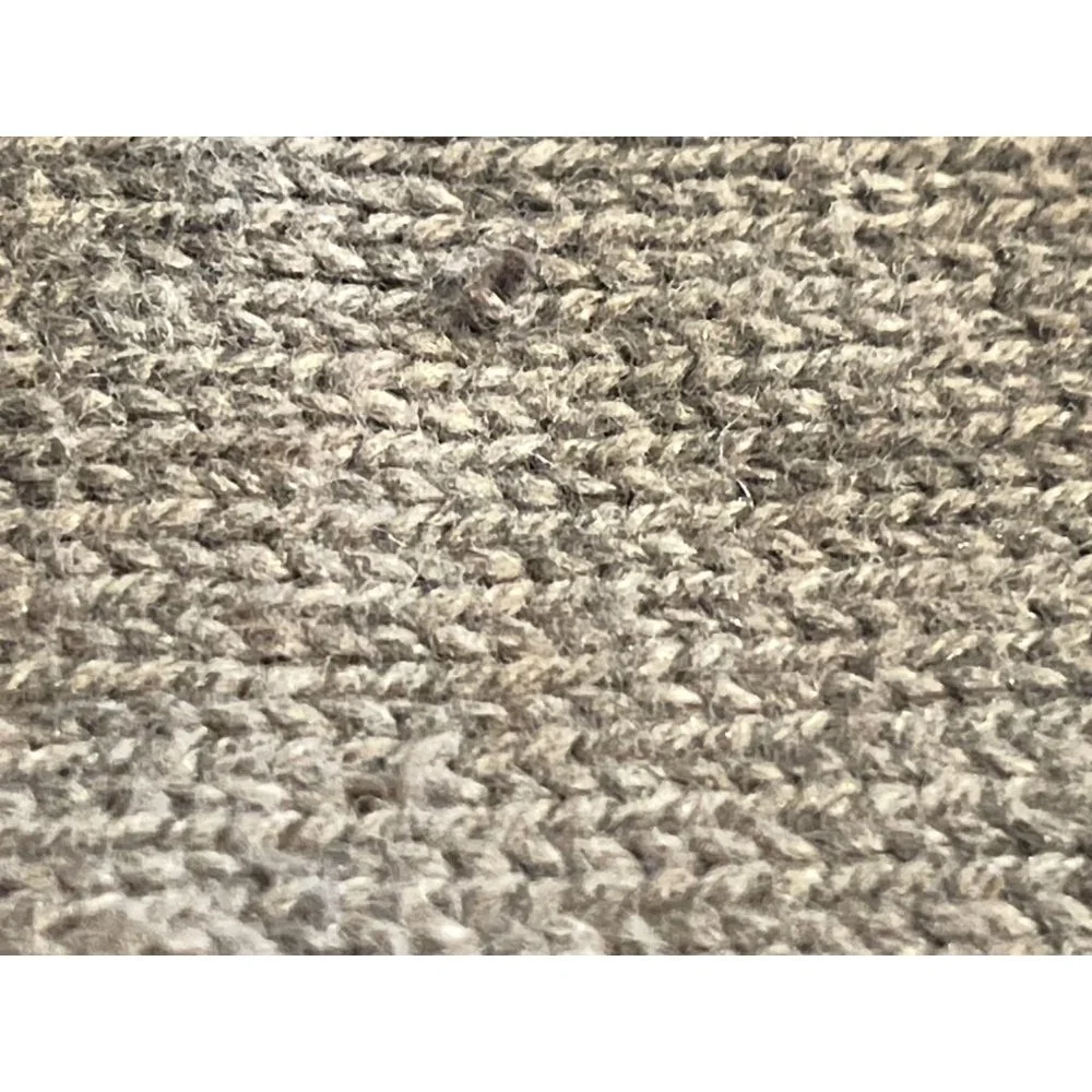 Marc Anthony Knit Sweater Men's Size Large V Neck Thick Sweater - Picture 11 of 11